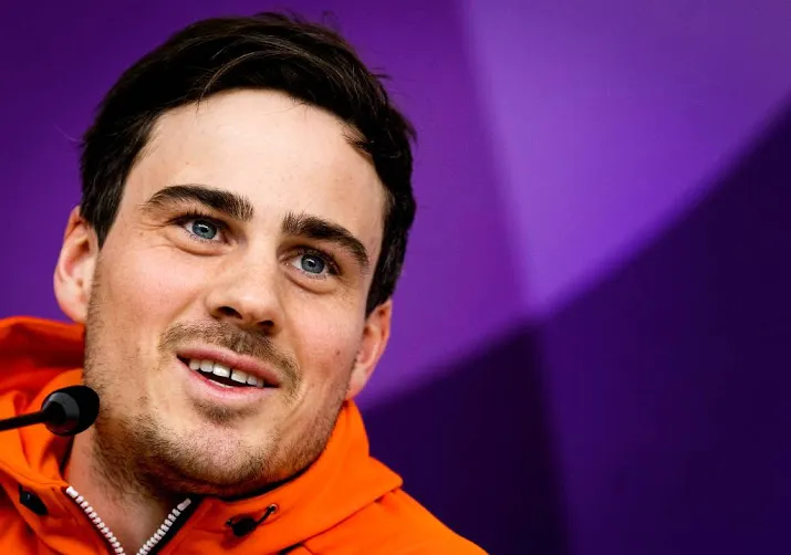 smeekens gaat niet op zijn kop staan