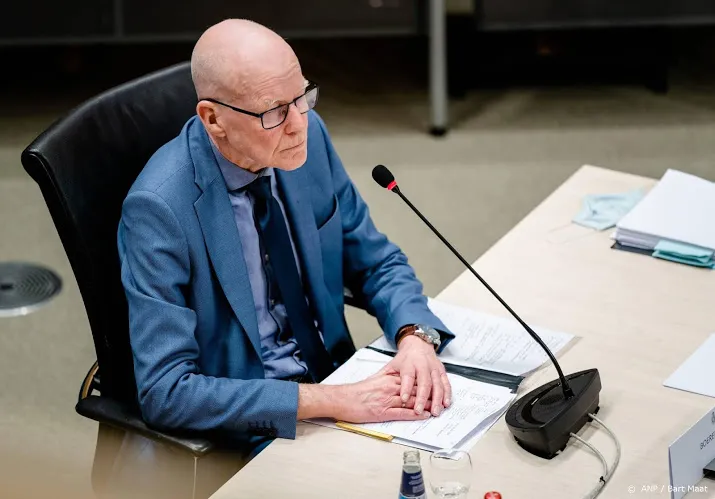 sociale zaken poogde hard toeslagenbeleid aan te passen