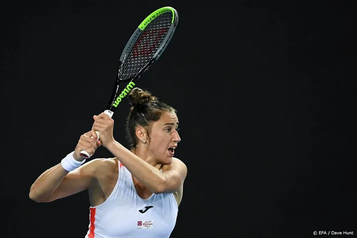 spaanse tennisster sorribes viert eerste toernooiwinst