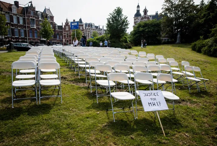 stil protest mh17 bij ambassade rusland