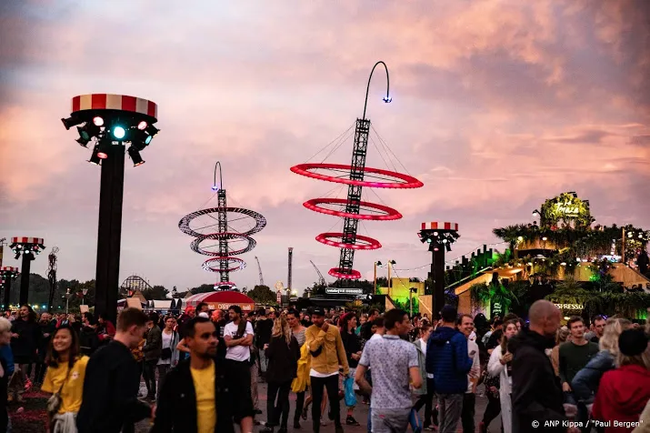 streep door festivalzomer na verlenging coronamaatregelen