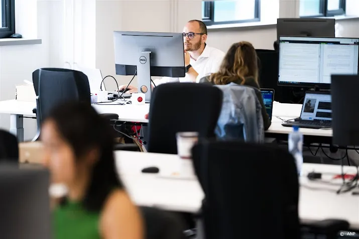 studie bedrijf en personeel profiteren van vierdaagse werkweek