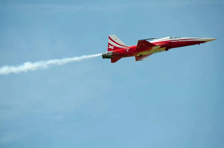 stuntpiloten zagen elkaar niet bij crash