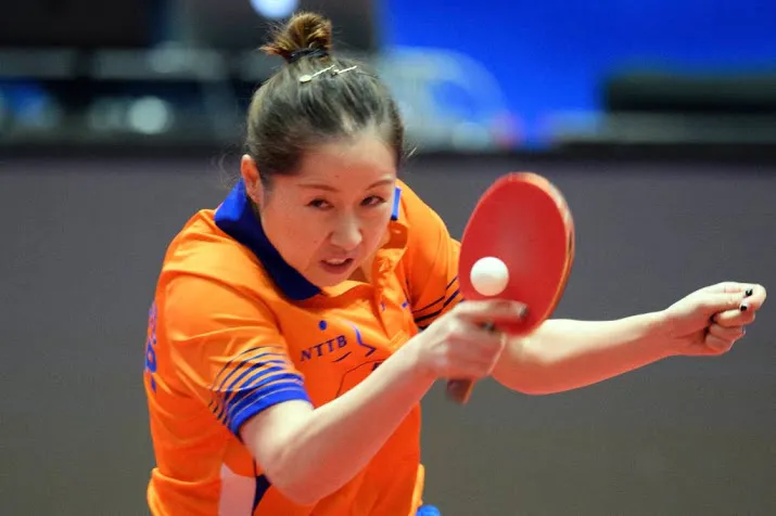 tafeltennisster li jie slaat nk over