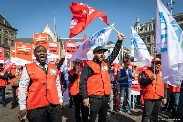 taxichauffeurs protesteren in amsterdam