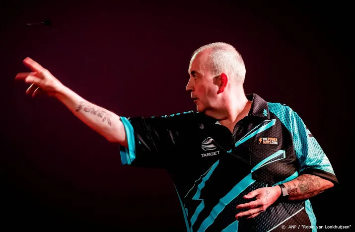 taylor helpt van barneveld in aanloop naar wk