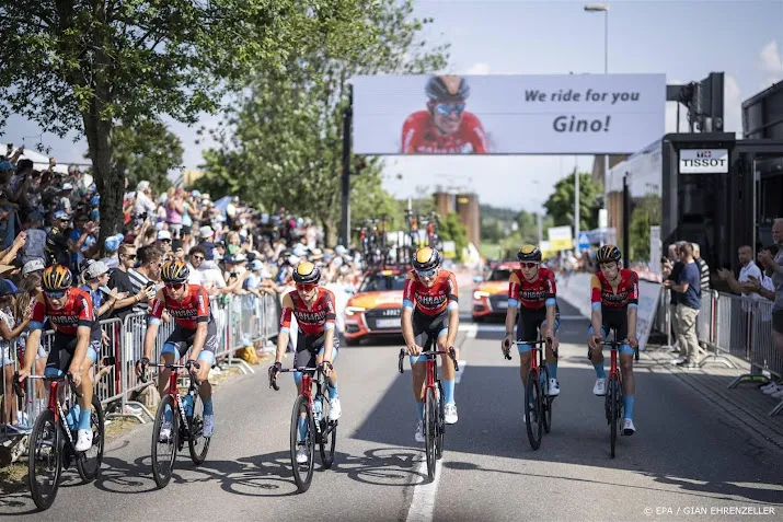 team van overleden wielrenner mader uit ronde van zwitserland