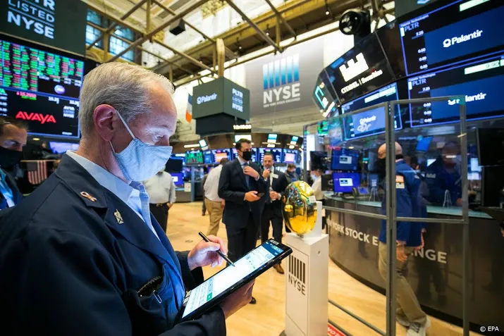 tech trekt wall street weer hard onderuit