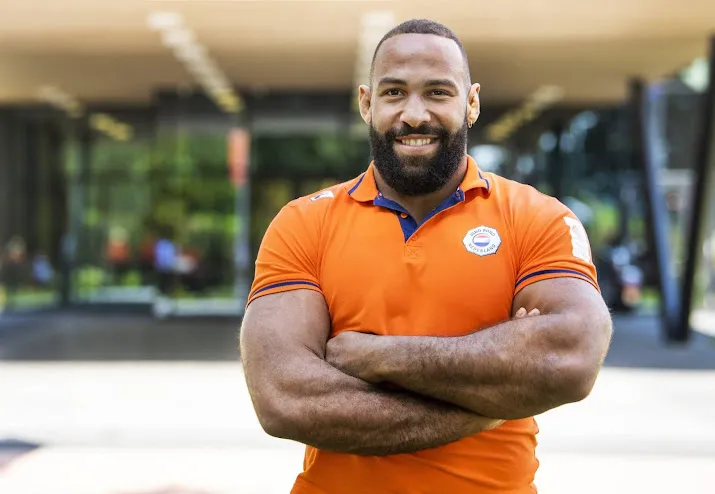 tegenslagen hebben van judoka meyer best goede zwemmer gemaakt