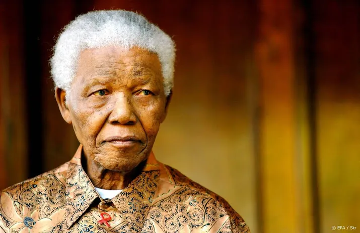 tekening mandela brengt ruim ton op