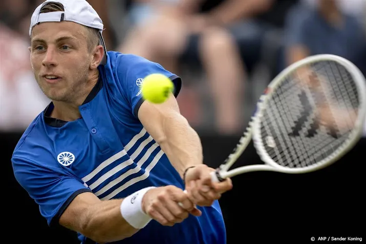 tennisser griekspoor in halle te sterk voor carballes baena
