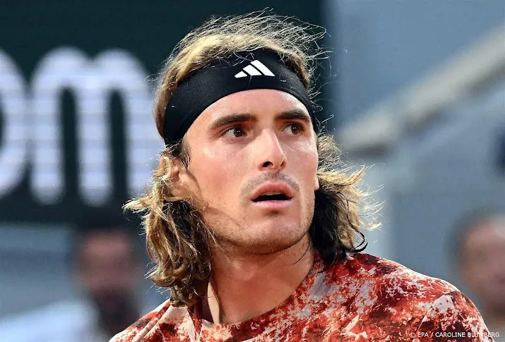 tennisser tsitsipas komt met excuses na uitspraken over kyrgios