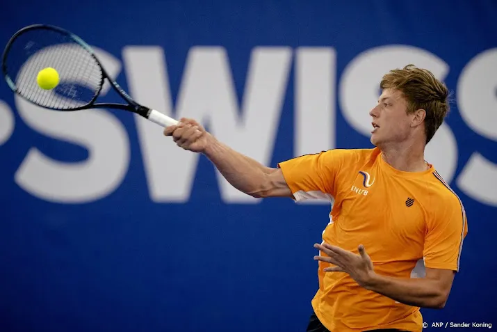 tennisser van rijthoven sluit seizoen af buiten mondiale top 100