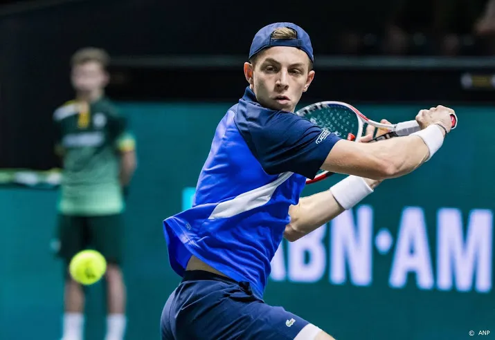 tennissers een zege verwijderd van wimbledon debuut
