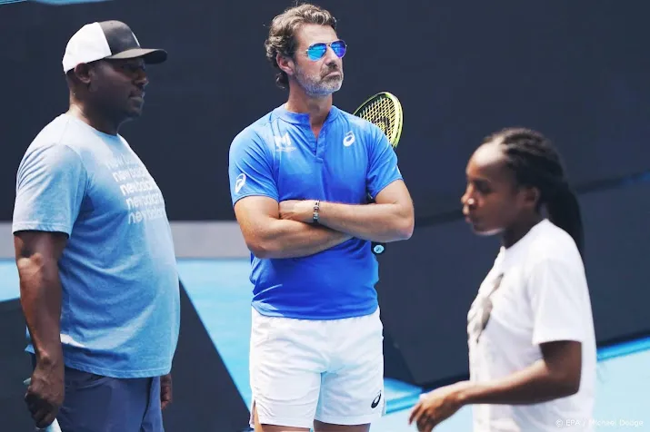 tennisster halep neemt coach over van serena williams