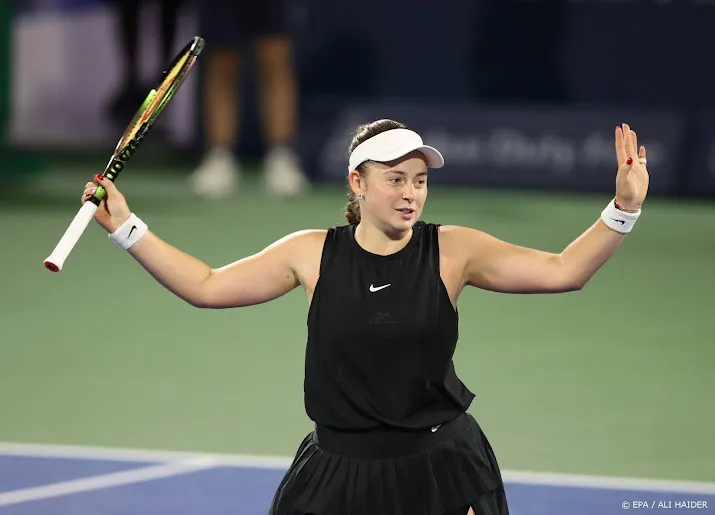 tennissters ostapenko en koedermetova naar eindstrijd in dubai