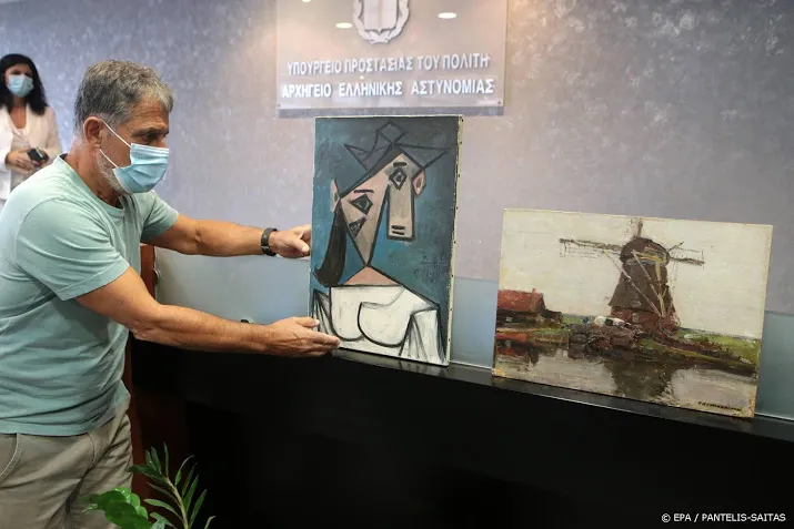 teruggevonden werken mondriaan en picasso in athene getoond