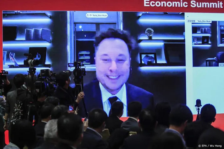 tesla baas elon musk zet cryptobedrijven lager op wall street