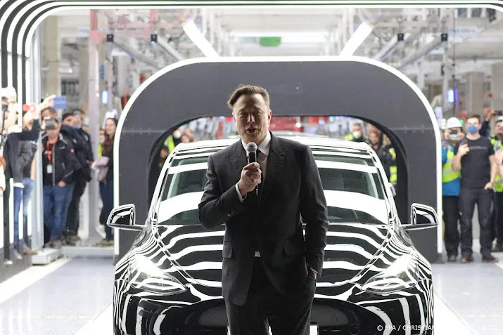 tesla topman musk denkt aan opzetten eigen socialemediaplatform