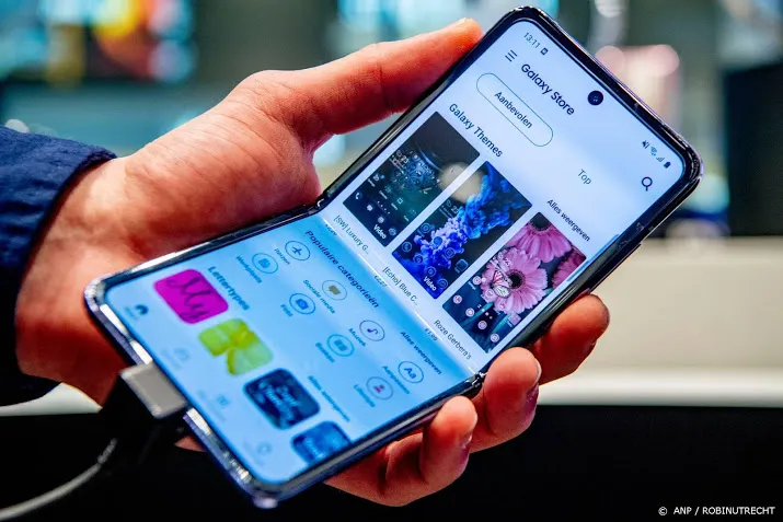 thuis internetten we meer maar we bellen vooral veel meer