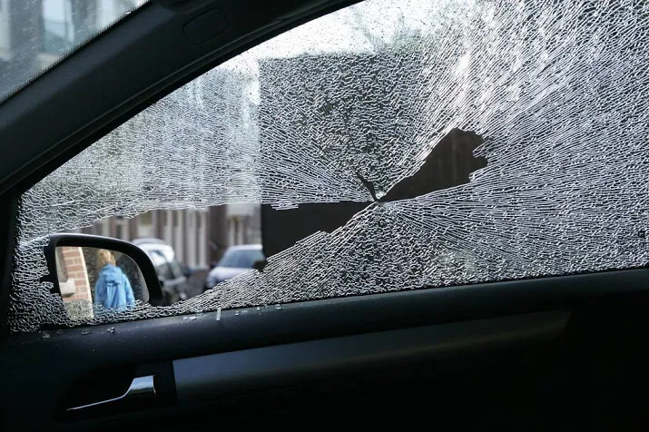 tientallen autos vernield in ermelo
