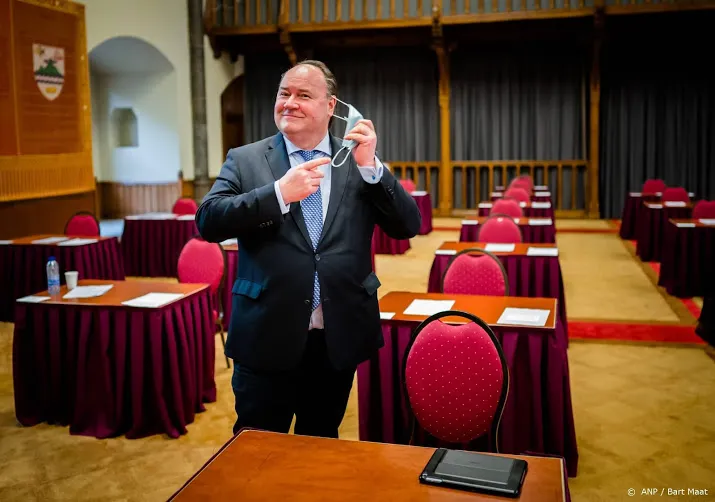tijdelijk derde senaatszetel voor fractie otten