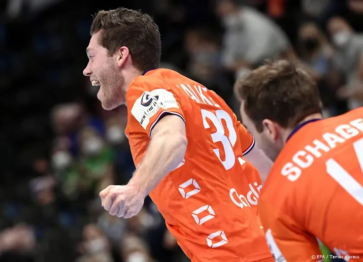 toch weer besmette speler bij handbalteam op ek