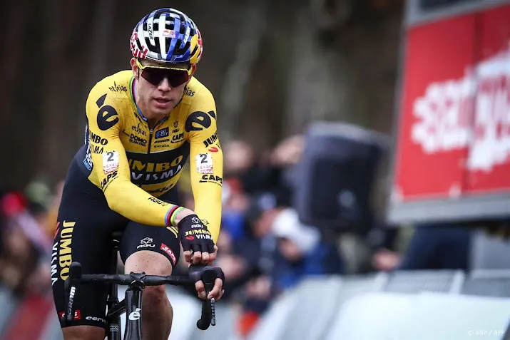topfavoriet van aert ongenaakbaar in cross heusden zolder