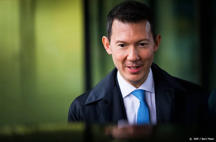 topman af klm praat met pilotenvakbond vnv