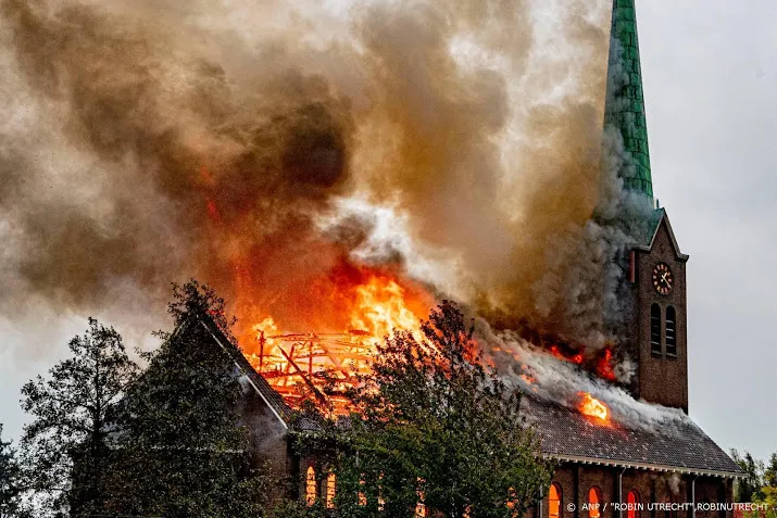 torenspits kerk hoogmade ingestort