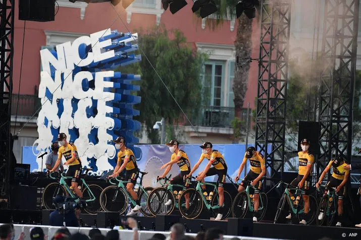 tourrenners gepresenteerd in andere sfeer