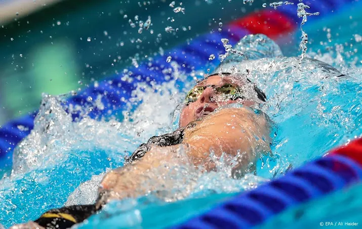 toussaint eindigt als zesde in wk finale 100 meter rugslag