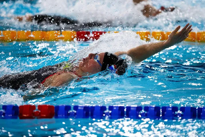 toussaint en de waard naar finale ek op 50 meter rugslag