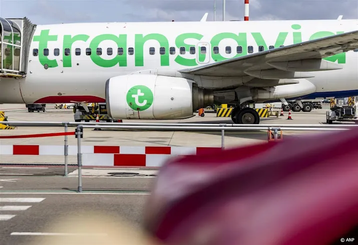 transavia geeft 124 zomerslots terug aan luchthaven rotterdam