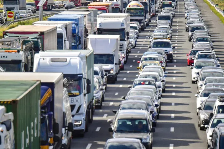 transportsector lijdt onder vissersblokkade