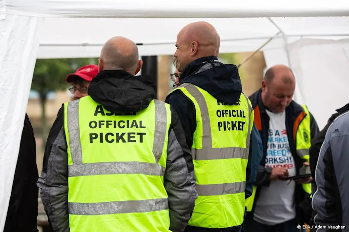 treinverkeer groot brittannie weer ernstig ontregeld door staking