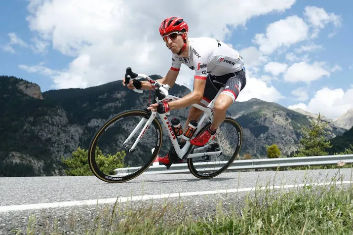 trek met mollema en de kort in gold race