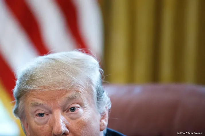 trump wil herman cain in het bestuur van fed