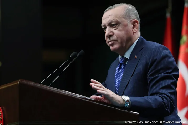 turkije dreigt ambassadeur van nederland en anderen uit te wijzen