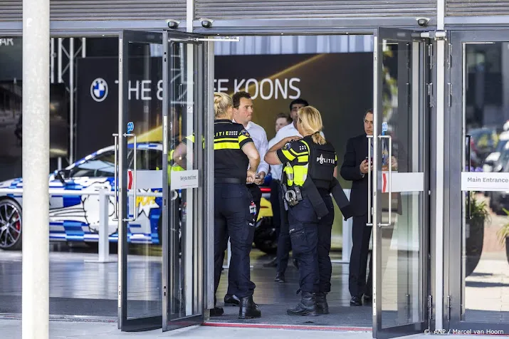 twee aanhoudingen na gewapende overval tefaf