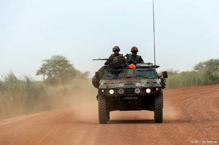 twee franse militairen gedood in mali