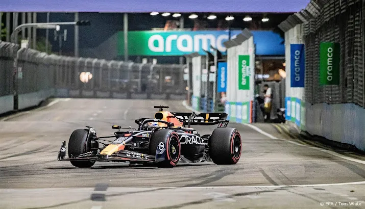 twee reprimandes voor verstappen maar geen gridstraf