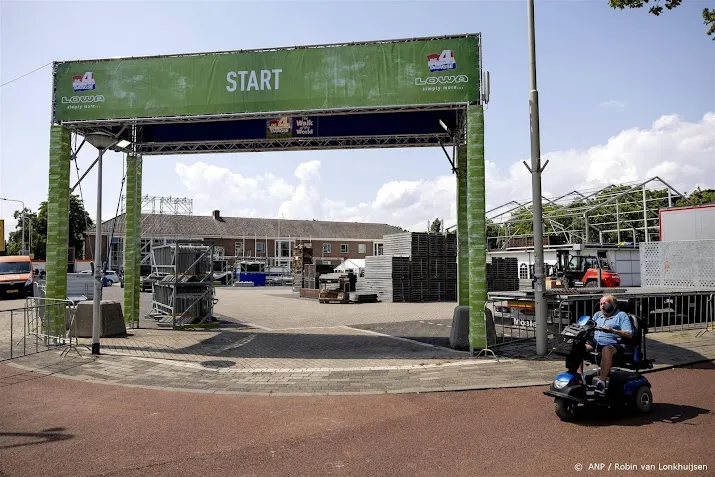 tweede dag vierdaagsefeesten verloopt zonder problemen