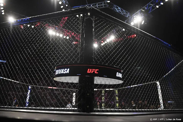 ufc zet braziliaanse kooivechter uit bond na beet in arm