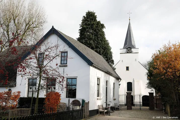 uitspraak in zaak neergeslagen dominee rhenoy