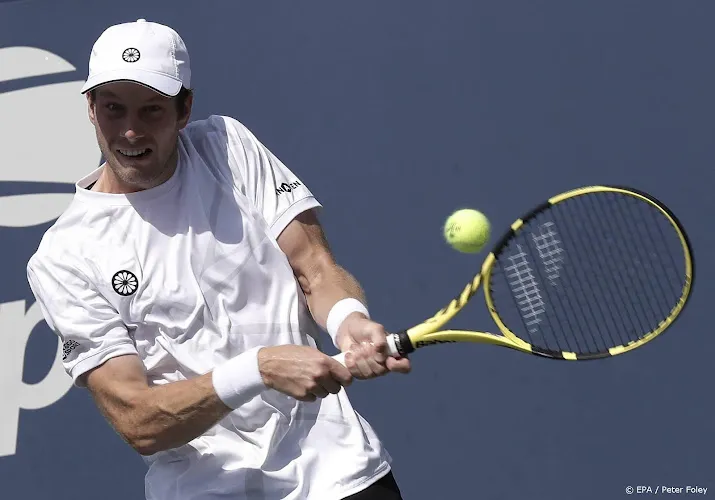 van de zandschulp eenvoudig verder en treft mogelijk djokovic