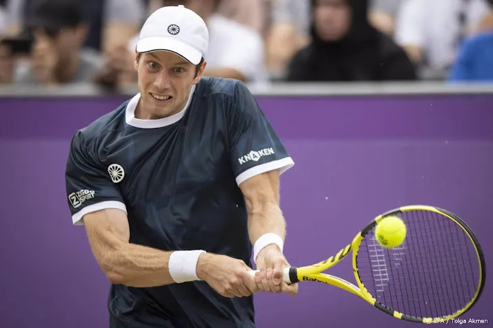 van de zandschulp verliest in halve finale tennistoernooi queens