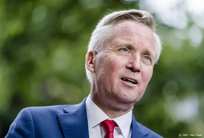 van der burg 1700 extra plekken minderjarige asielzoekers nodig