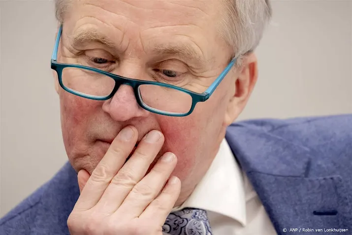 van der burg vertrouwt op steun beide kamers voor spreidingswet