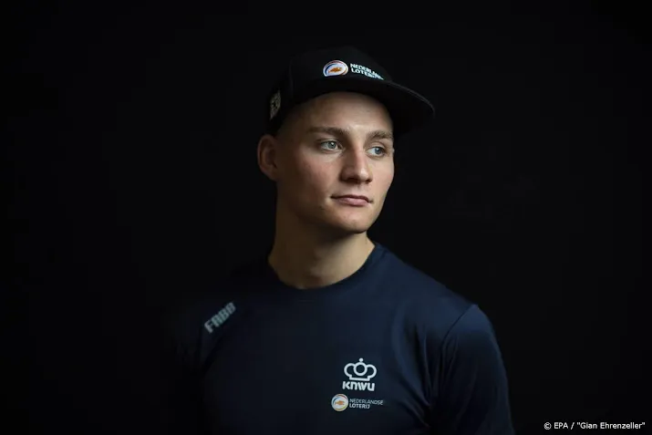 van der poel ongenaakbaar naar derde wereldtitel veldrijden